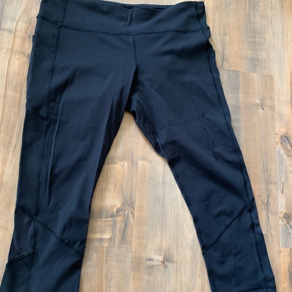 Cropped black Lululemon leggings. - Picture 2 of 2
